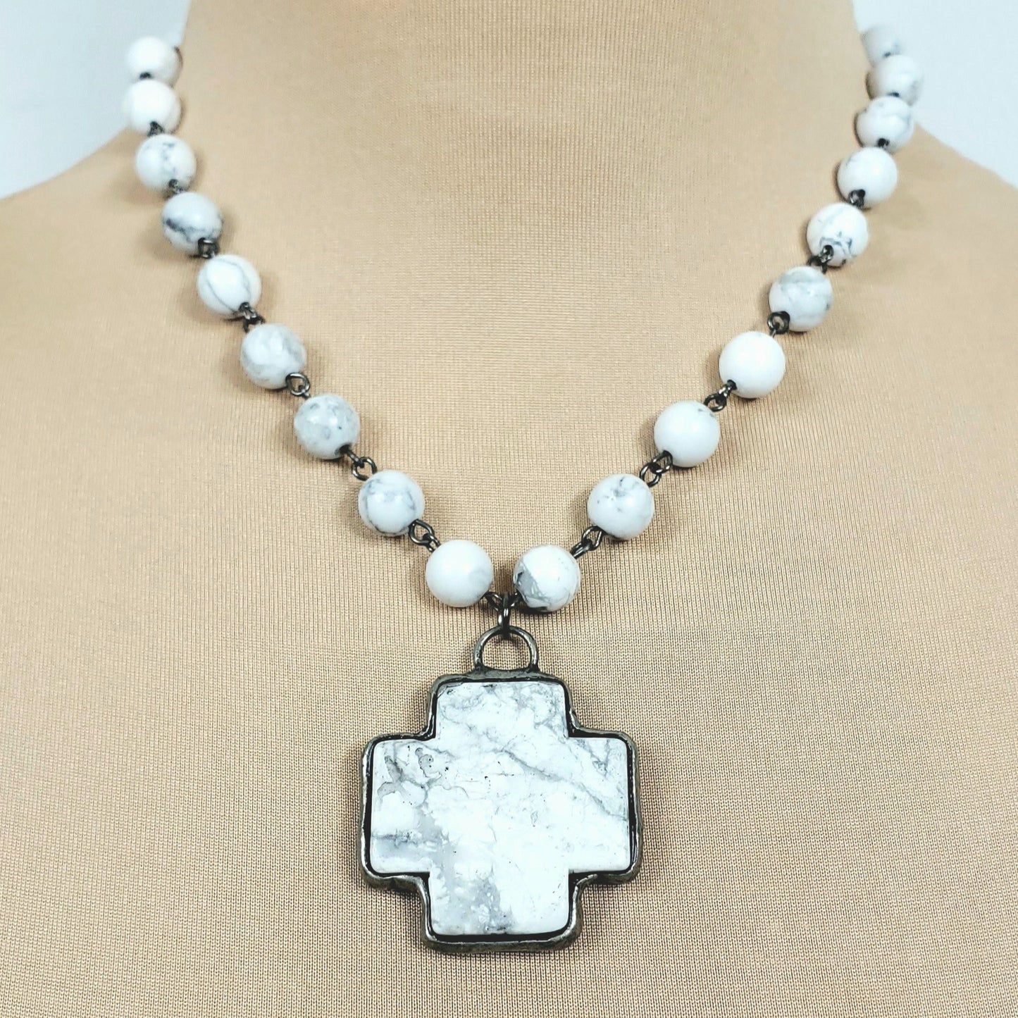 Stone Cross Choker