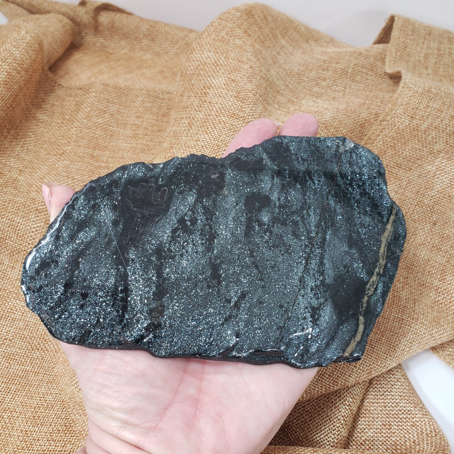 Specular Hematite Slab for Grounding and Focus