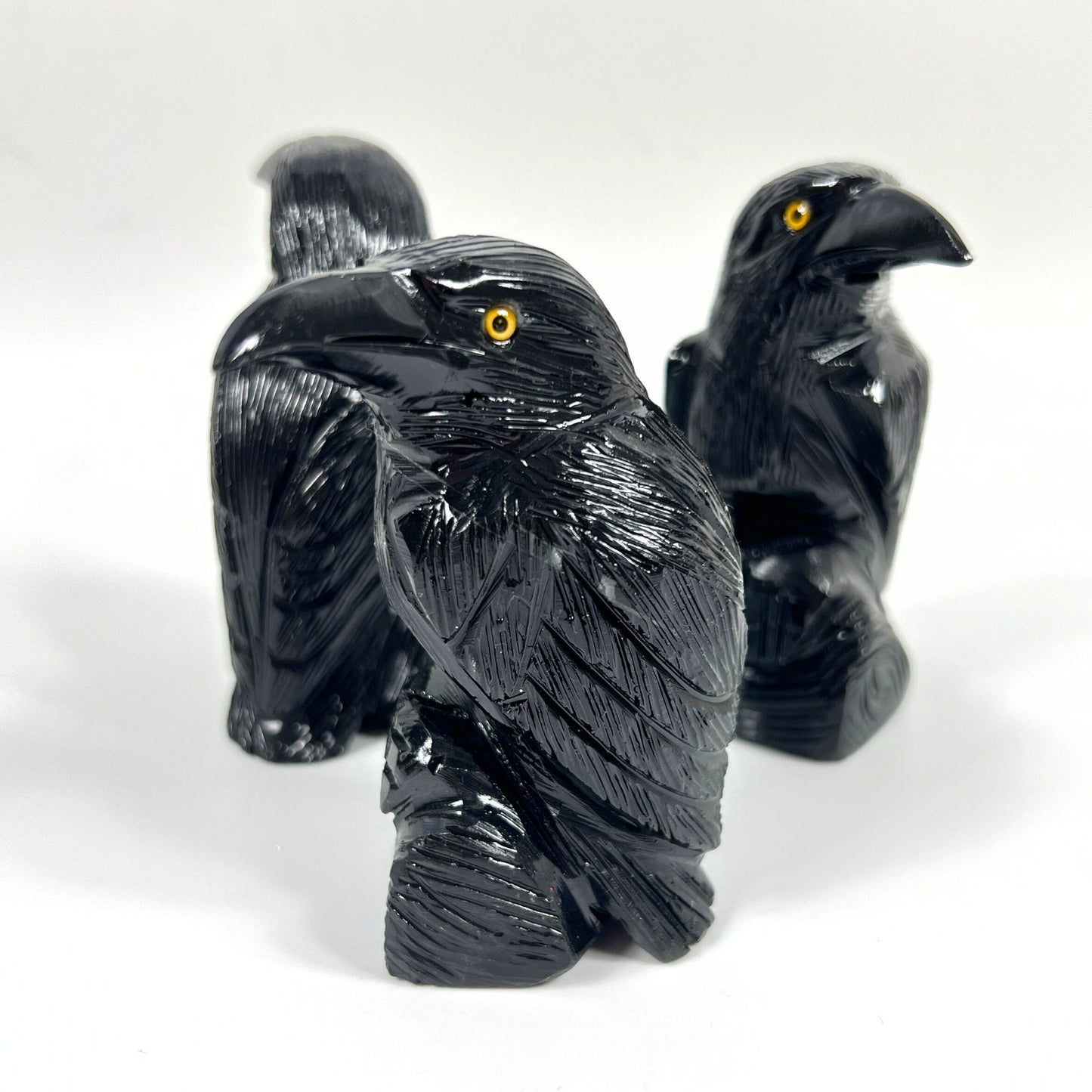 Black Onyx Raven Carving – Protective Crystal Bird Totem for Wisdom & Transformation