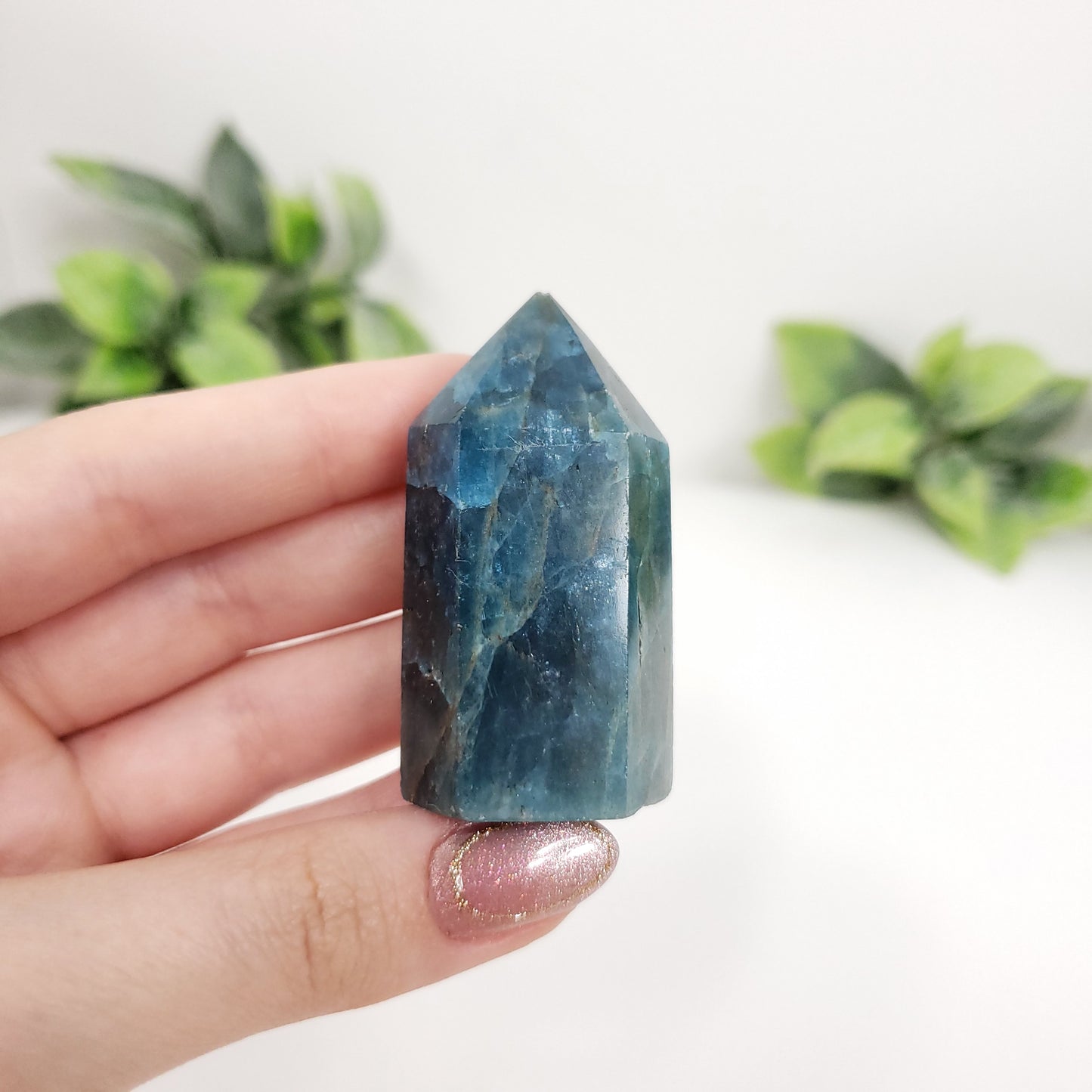 Blue Apatite Point for Clarity, Motivation and Creative Focus