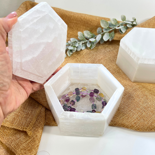 Hexagon Selenite Charging Box – For Energy Care and Refined Décor