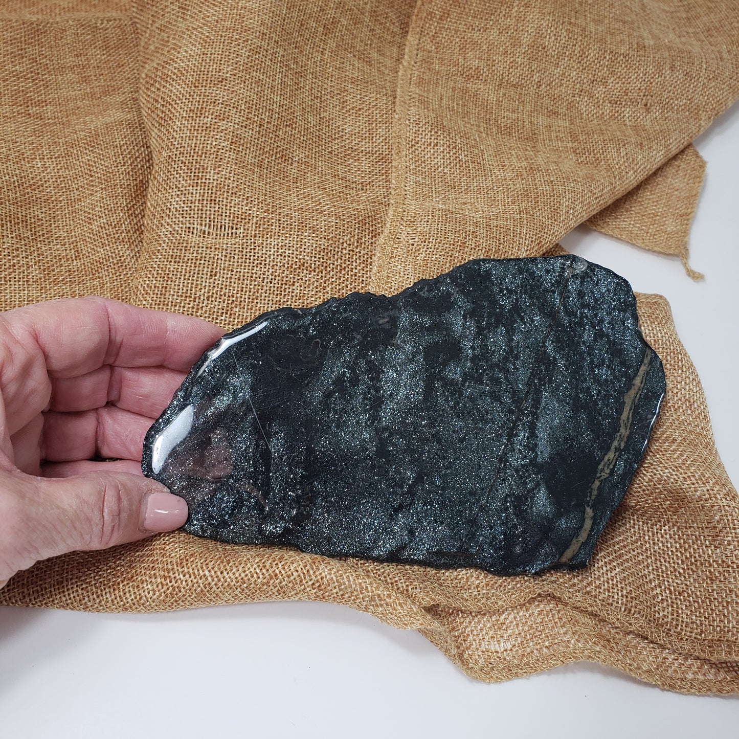 Specular Hematite Slab for Grounding and Focus