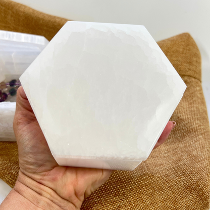 Hexagon Selenite Charging Box – For Energy Care and Refined Décor