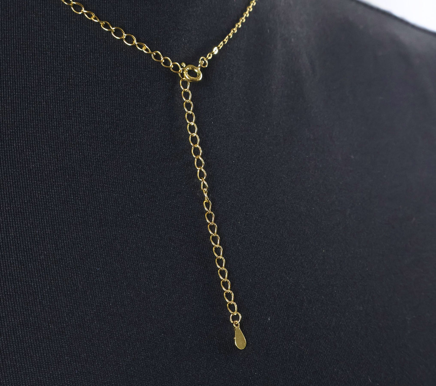 Opal Graceful Choker to Protect your Spirlt