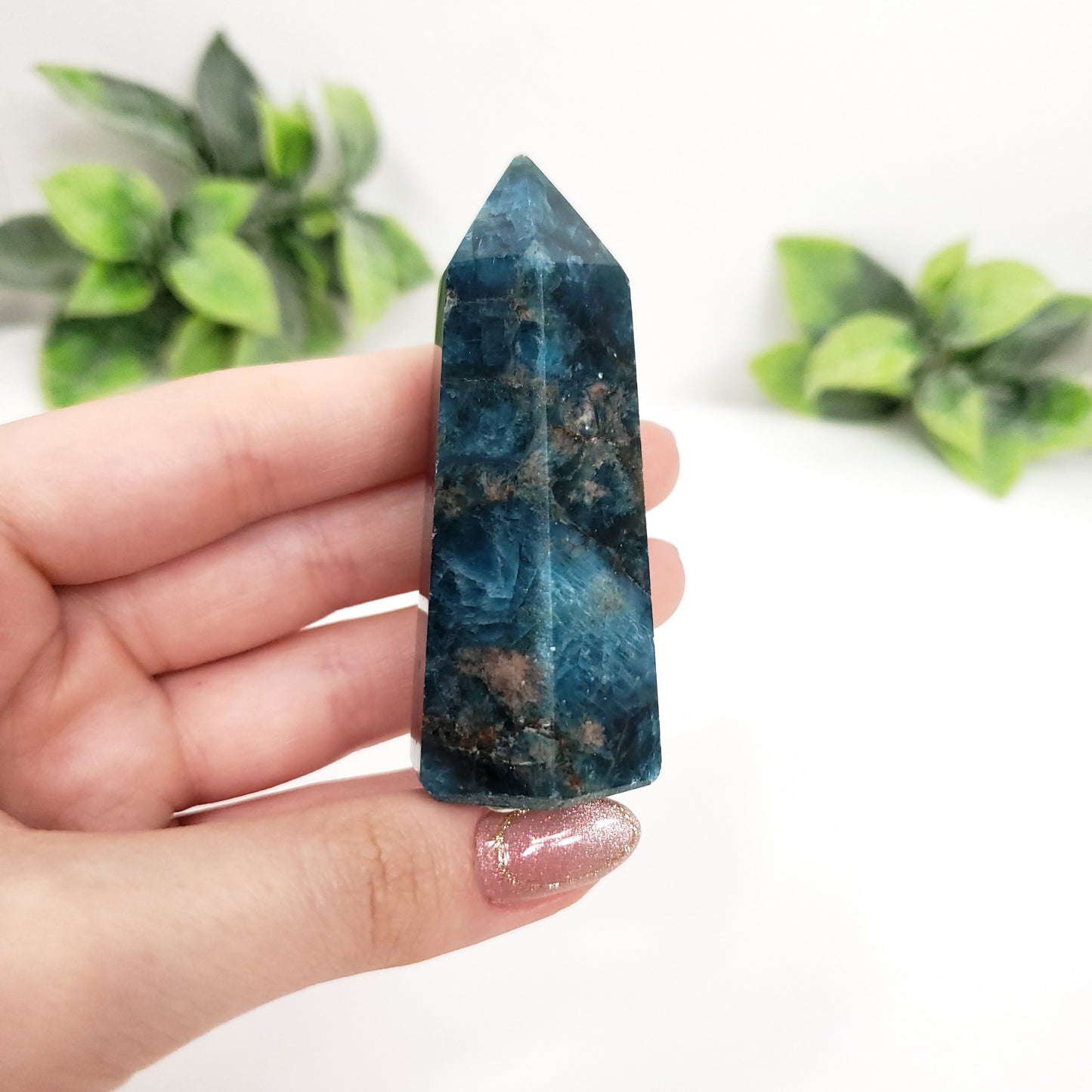 Blue Apatite Point for Clarity, Motivation and Creative Focus