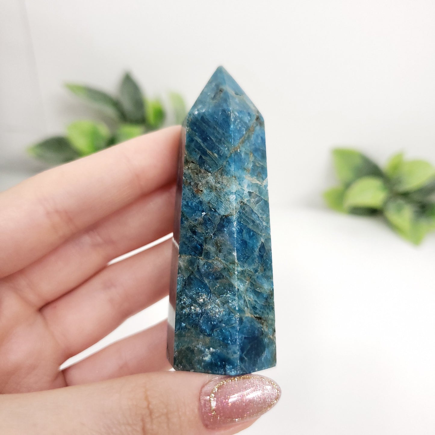 Blue Apatite Point for Clarity, Motivation and Creative Focus