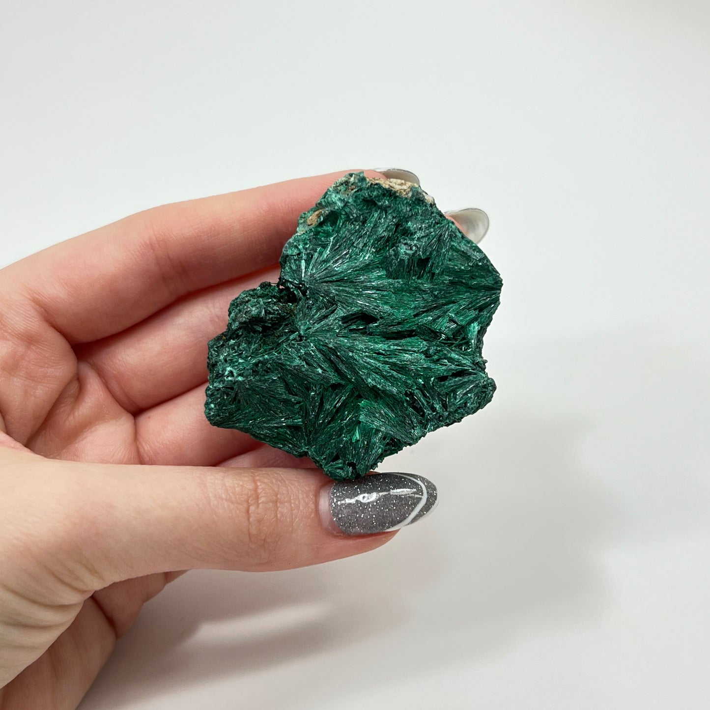 Fibrous Malachite Crystal – Natural Formation (52 × 44 × 20 mm)