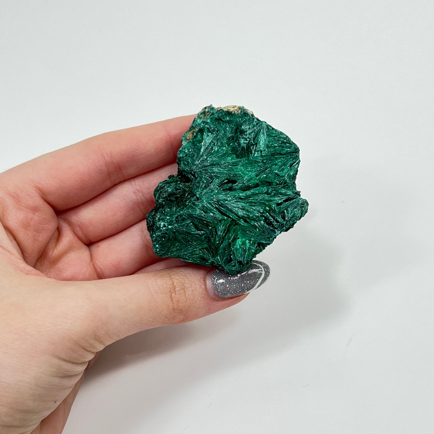 Fibrous Malachite Crystal – Natural Formation (52 × 44 × 20 mm)