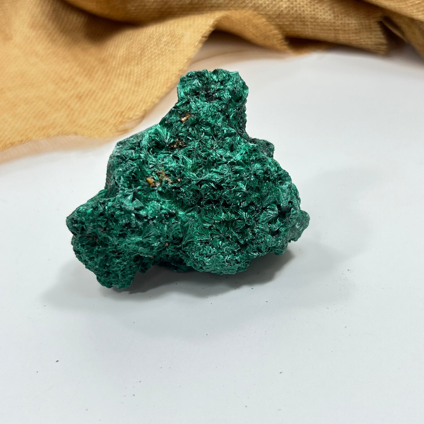 Fibrous Malachite – Natural Formation (55 × 50 × 38 mm)