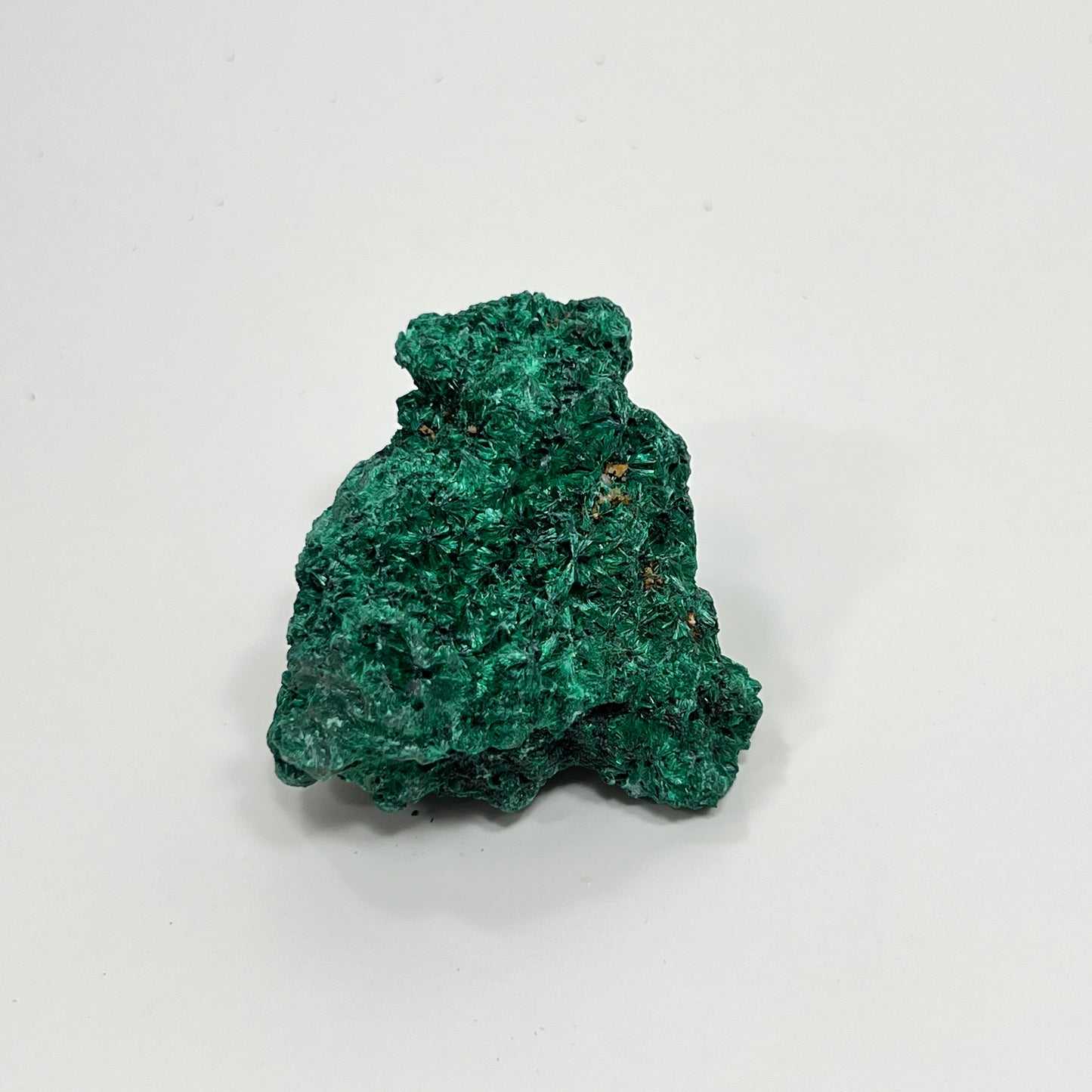 Fibrous Malachite – Natural Formation (55 × 50 × 38 mm)