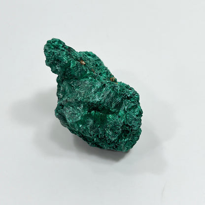 Fibrous Malachite – Natural Formation (55 × 50 × 38 mm)