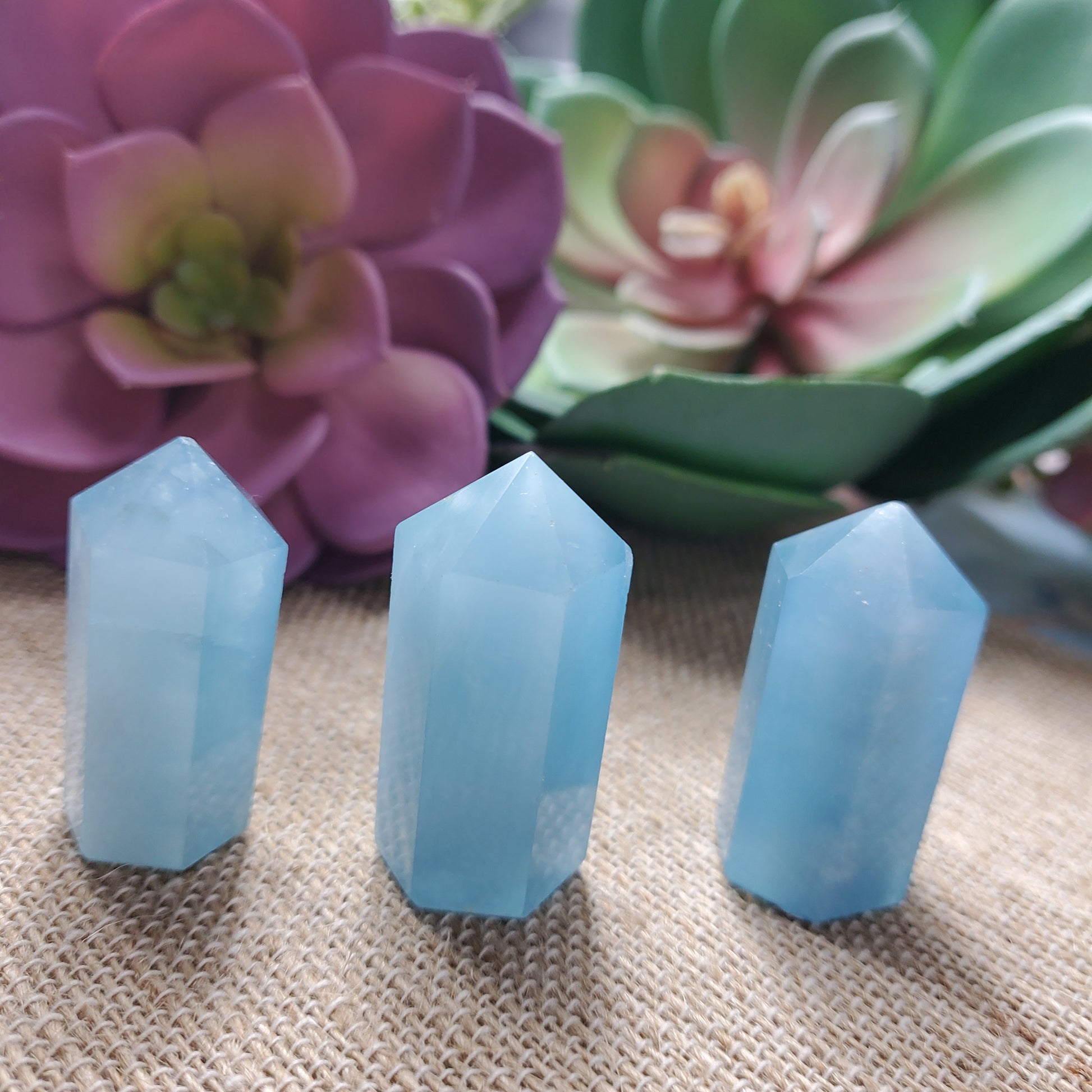 Aquamarine Mini Point - High Quality - Crystal Happenings