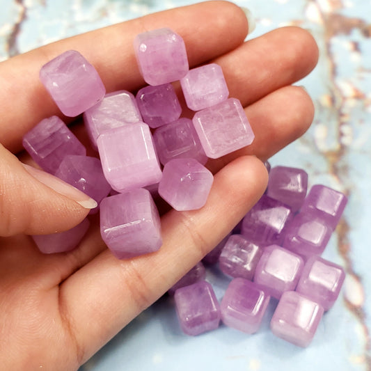 *new Kunzite Mini Cube - Crystal Happenings