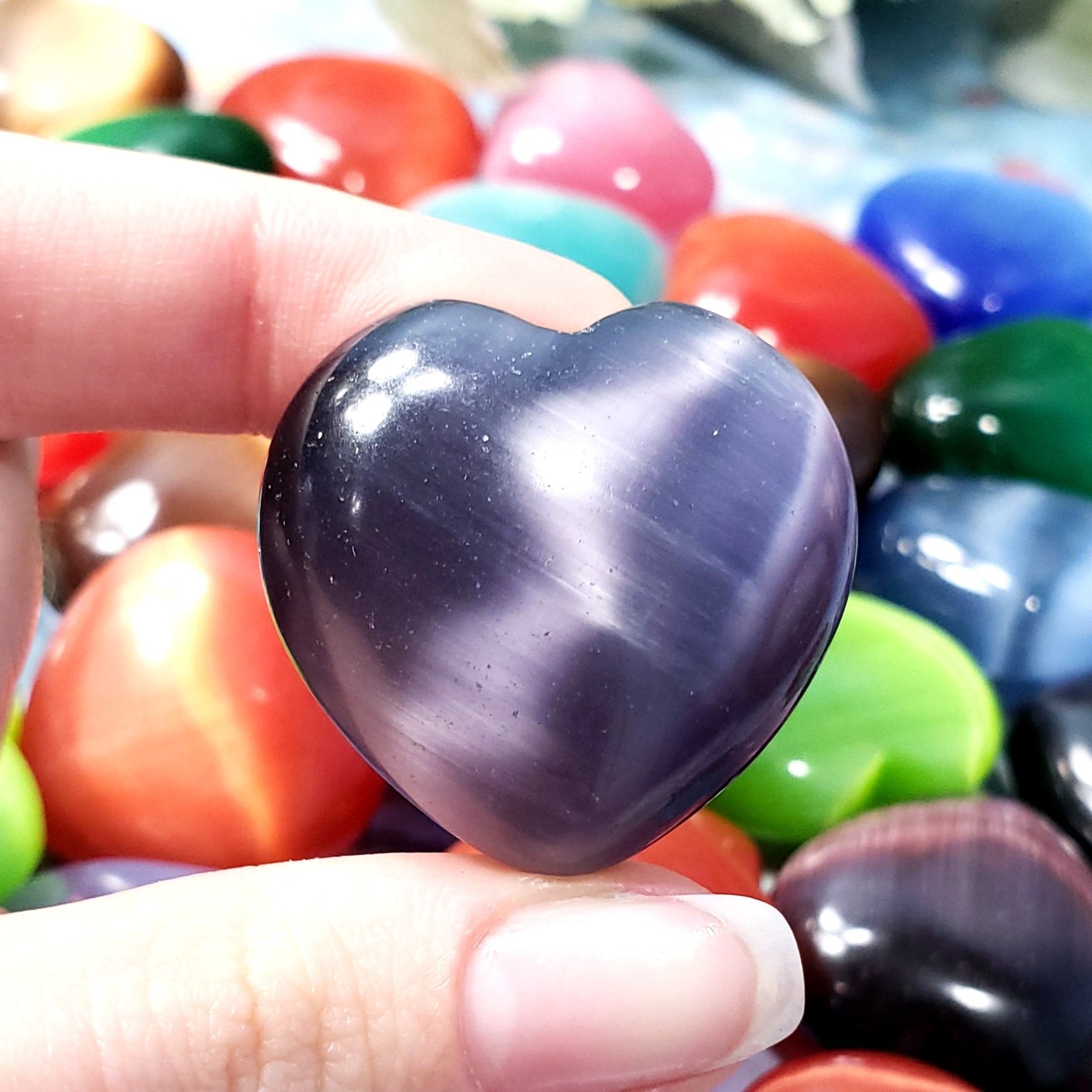 Cat's Eye 30mm Heart, assorted colors - Crystal Happenings