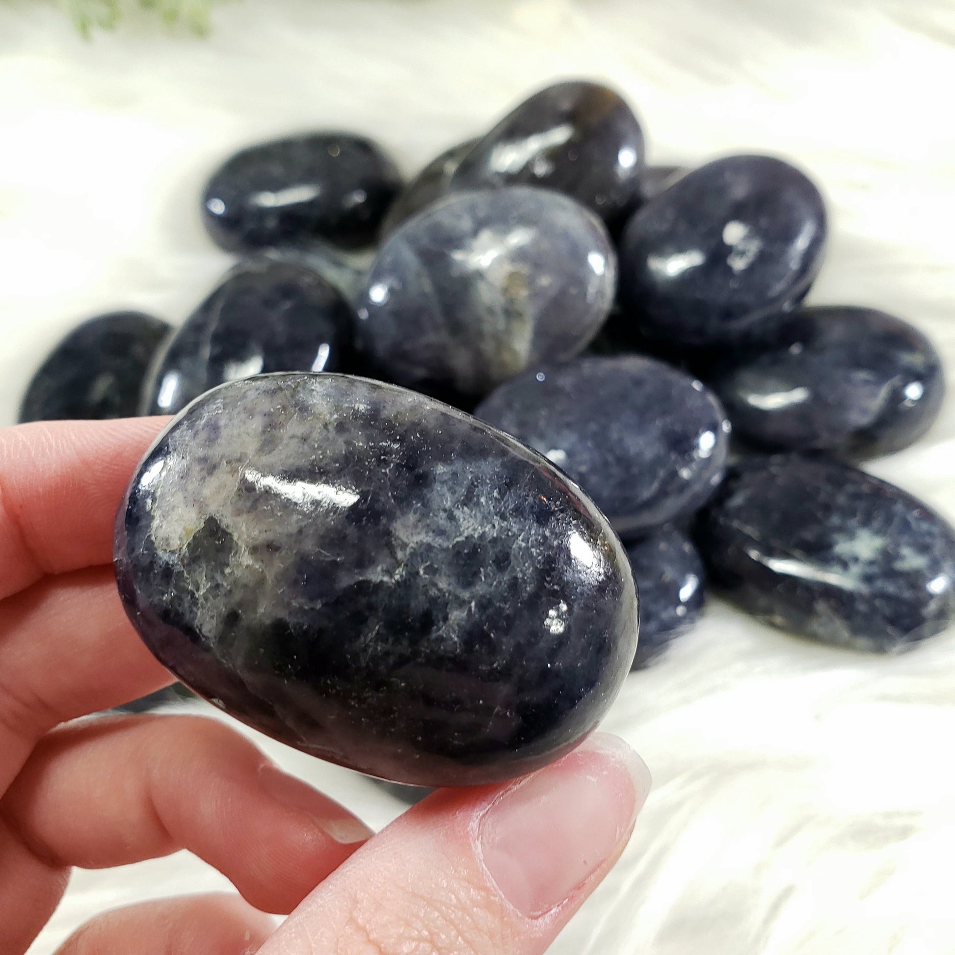 Iolite Soap Stone